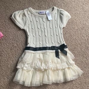 Girls dress with black ribbon size 3T